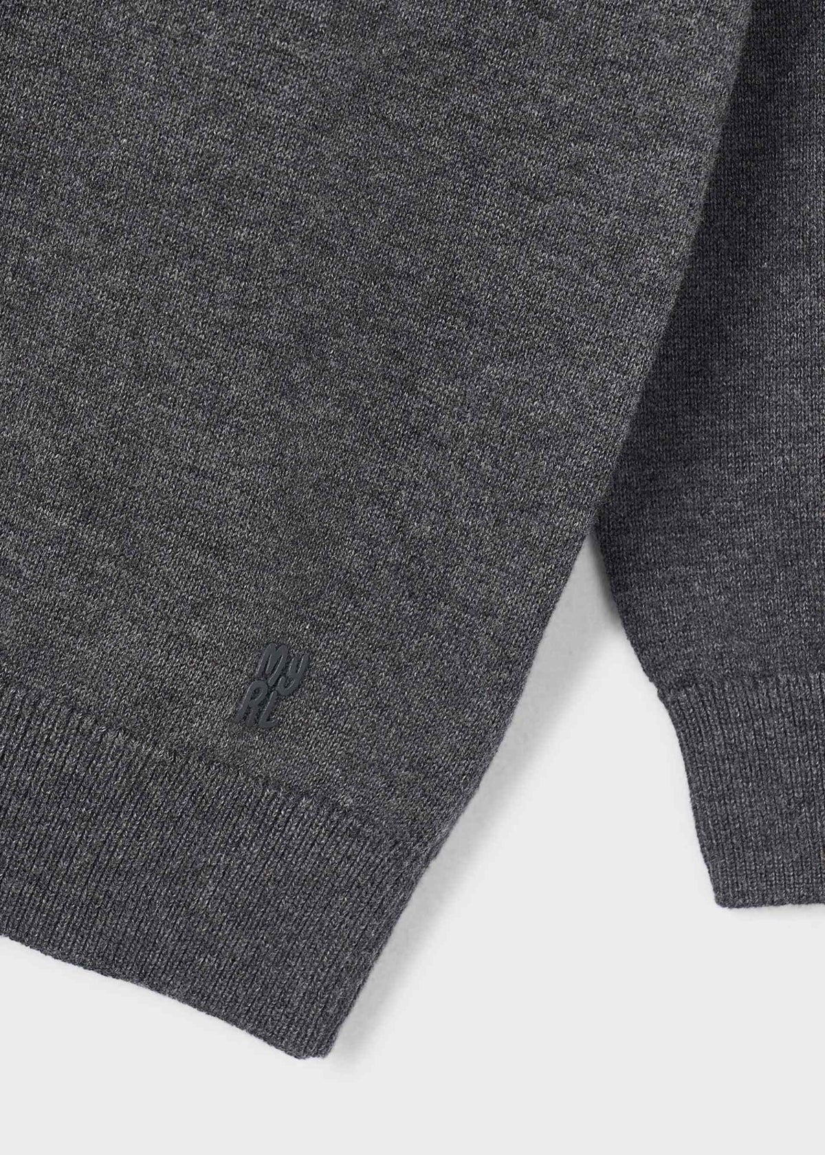 Einfacher Pullover für Jungen