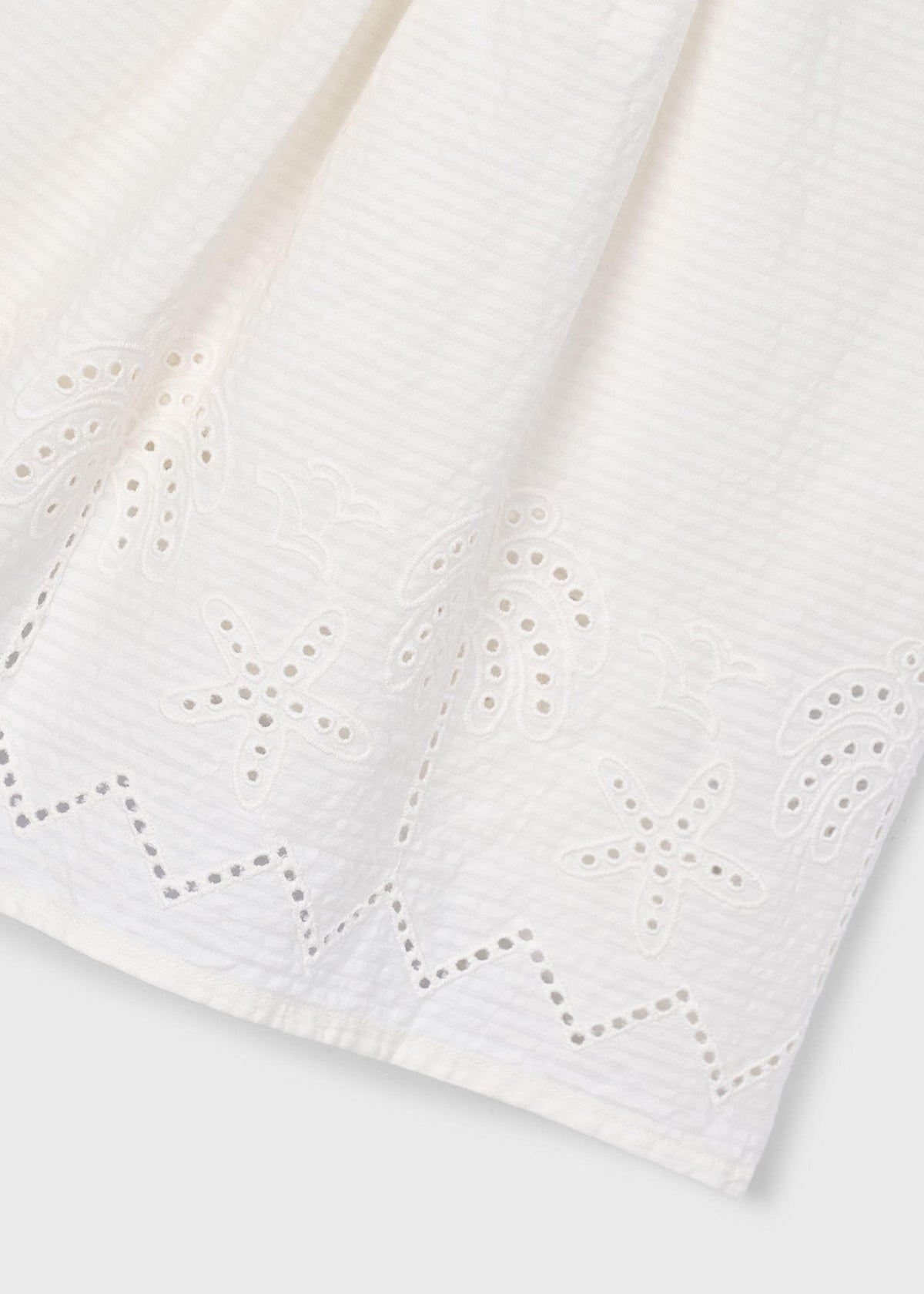 Girl's openwork dress