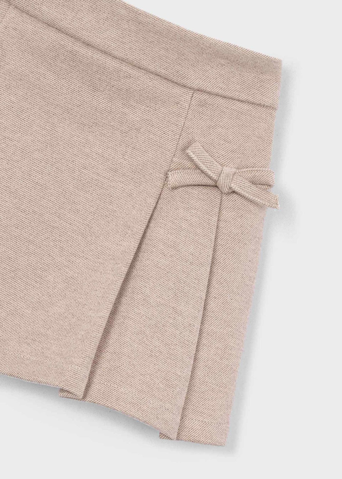Girls' pleated knitted skirt