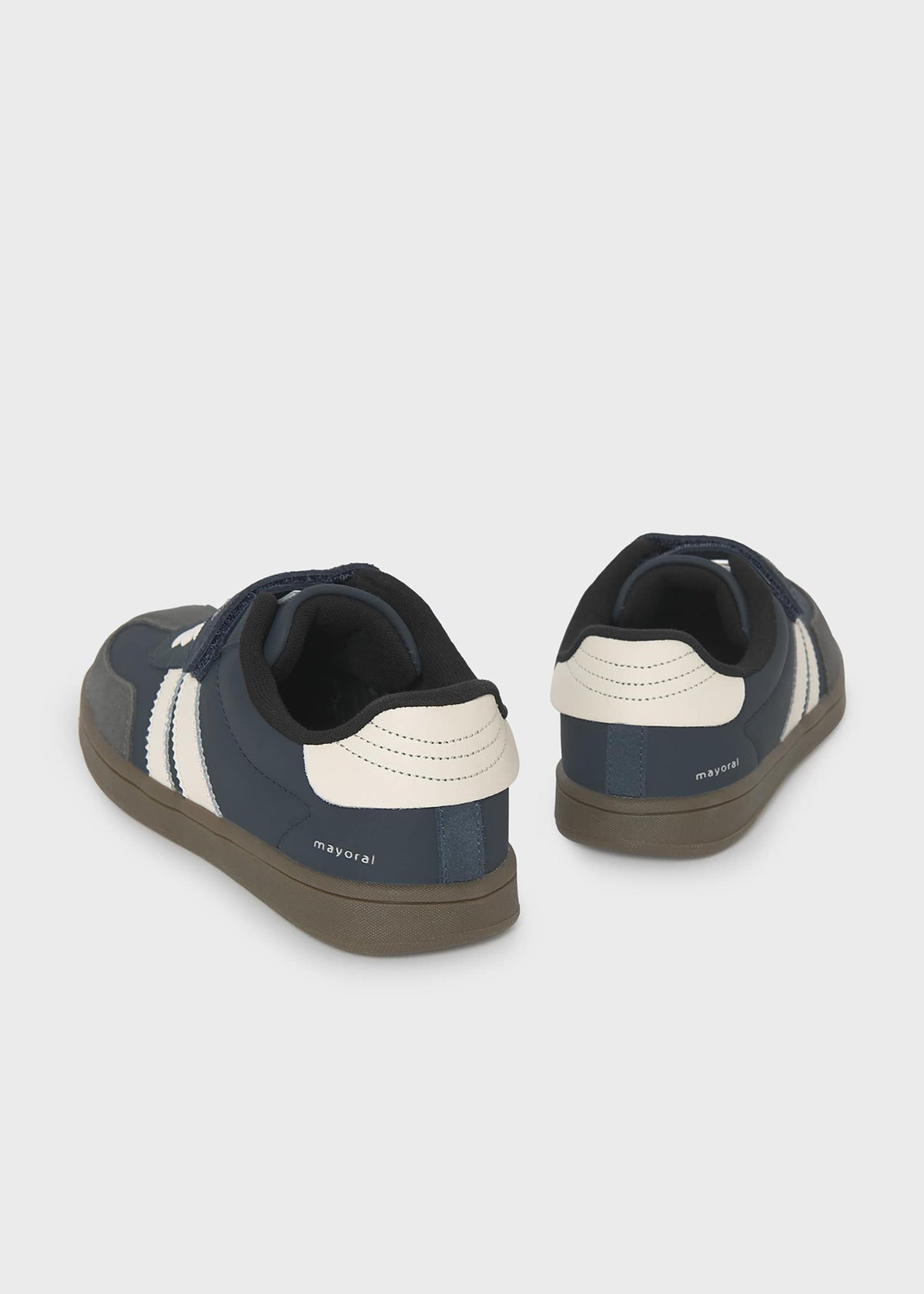Sneakers boy