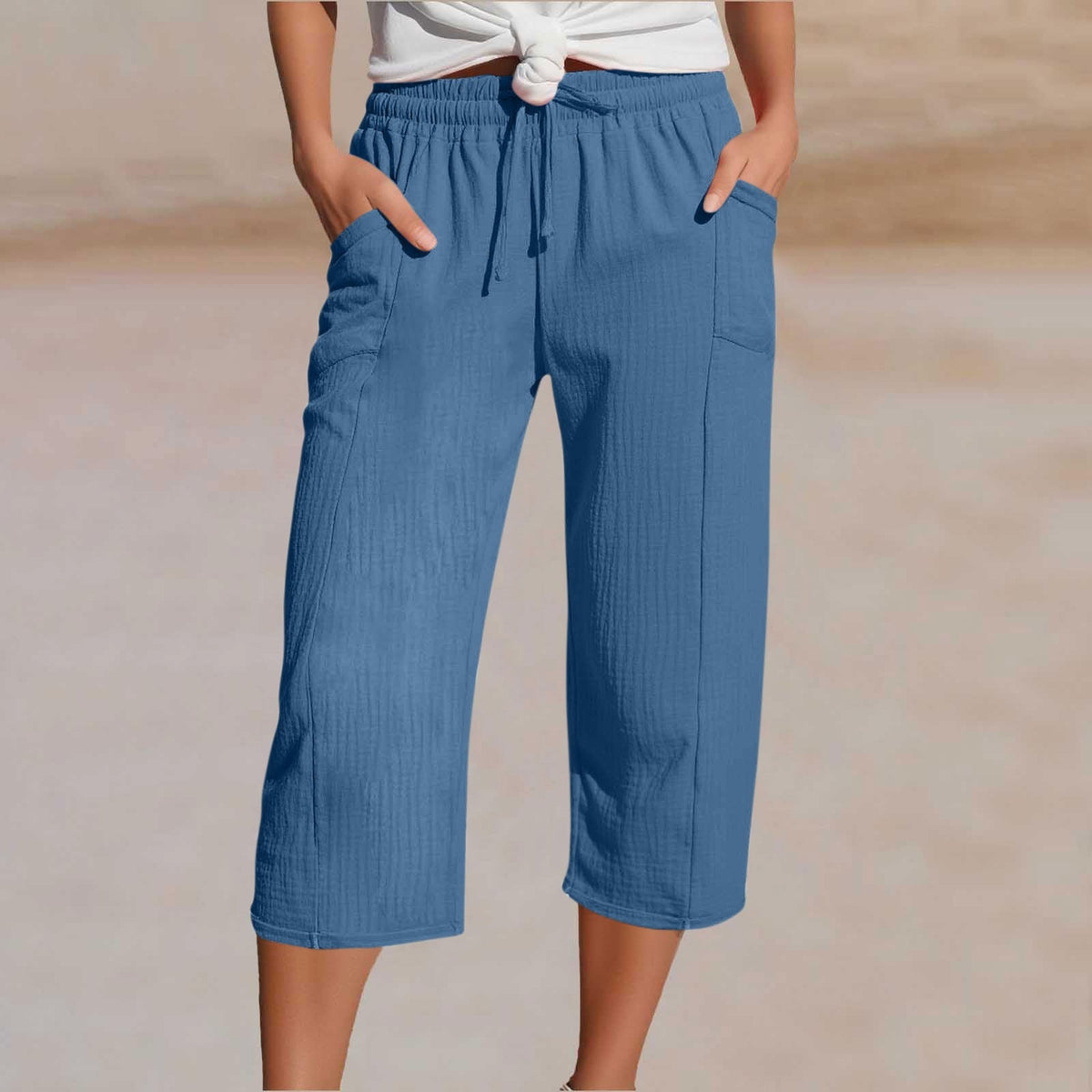 Einfarbige Shorts aus Baumwoll-Leinen-Mix mit Falten für Damen