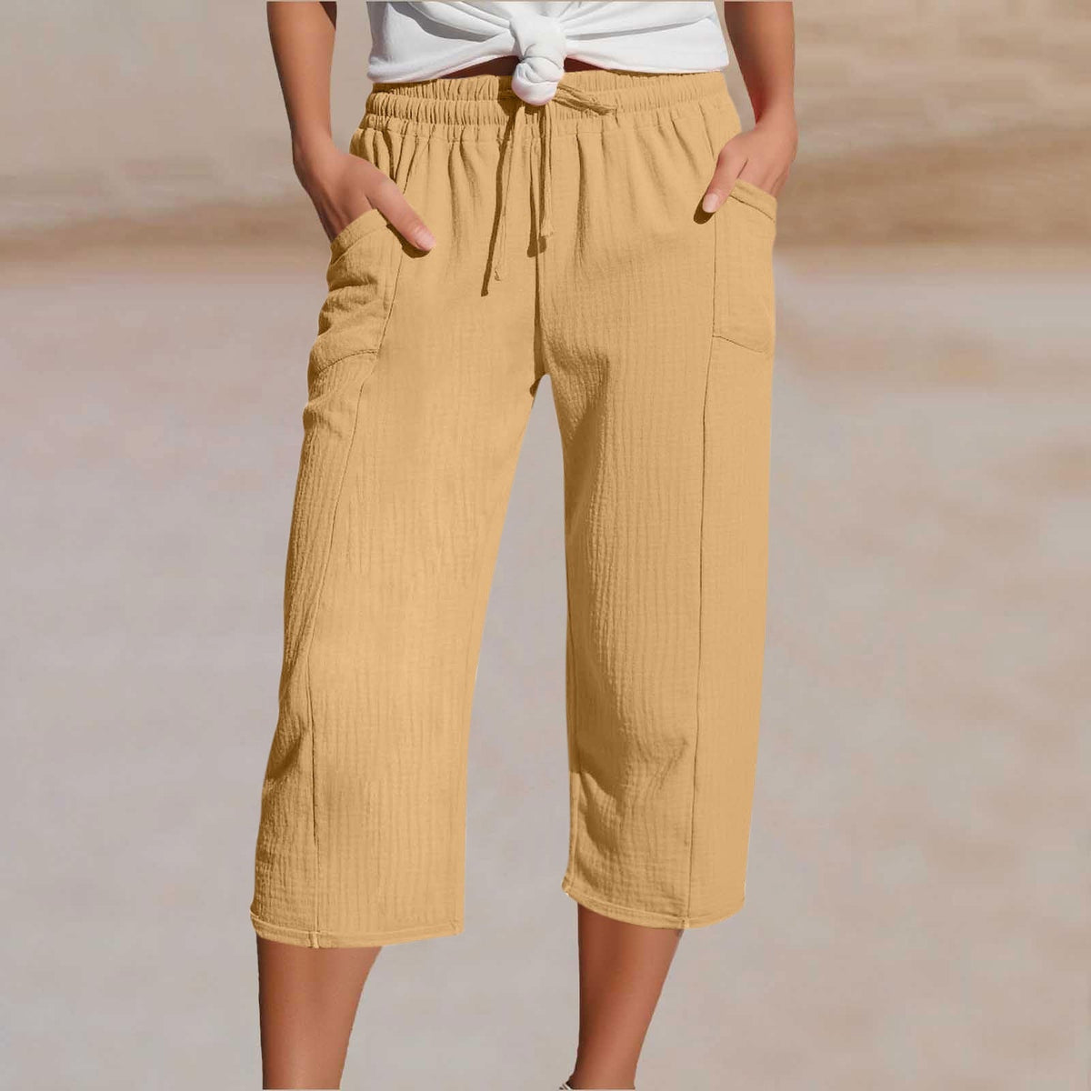 Einfarbige Shorts aus Baumwoll-Leinen-Mix mit Falten für Damen