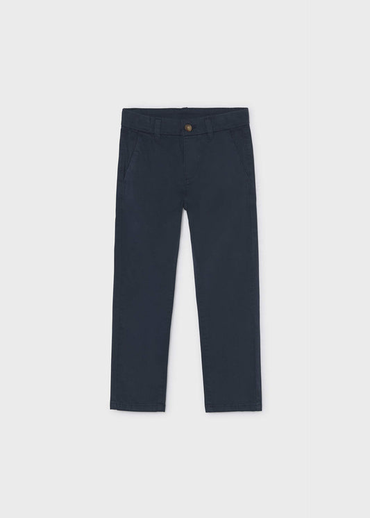 Einfache Chinohose für Jungen