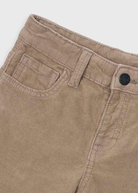 Einfache Cordhose für Jungen