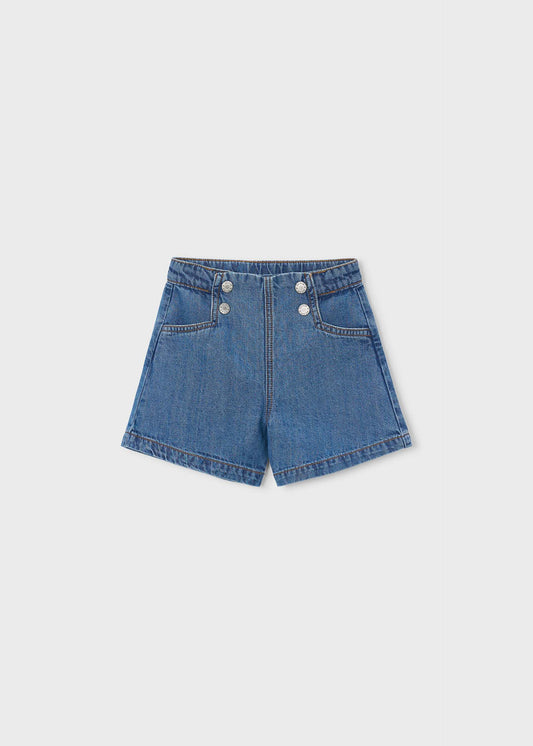 Bermuda jorts girl