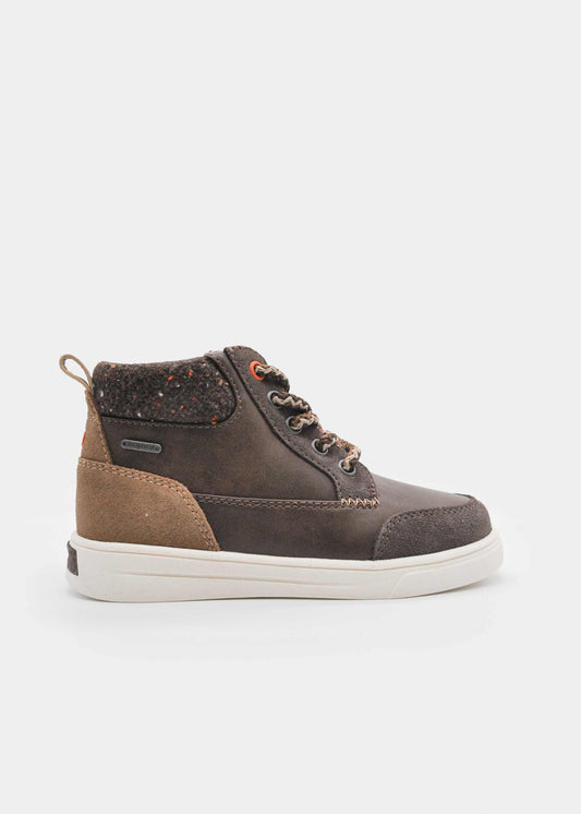 Sneakers boy
