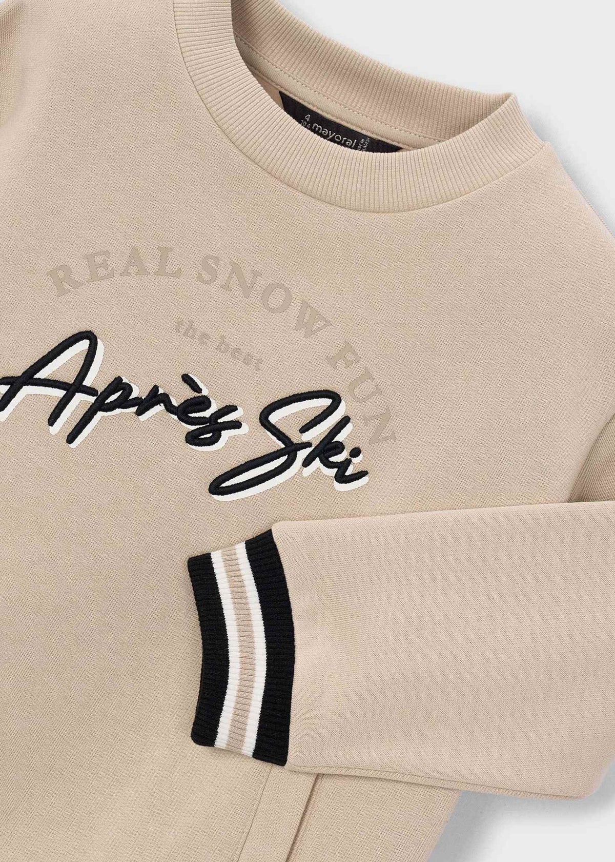 Jungen-Pullover mit Stickerei