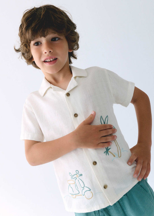 Boy's shirt with embroidered details