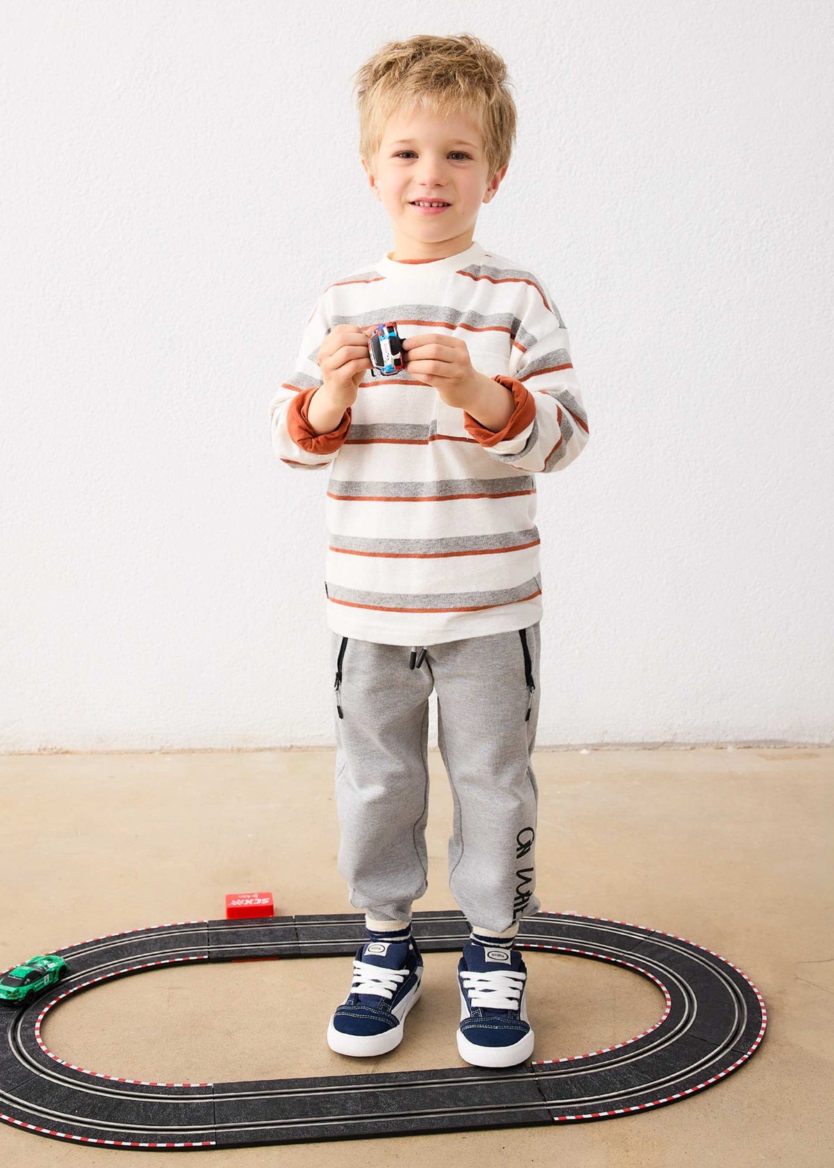 Gestreiftes T-Shirt für Jungen mit Brusttasche