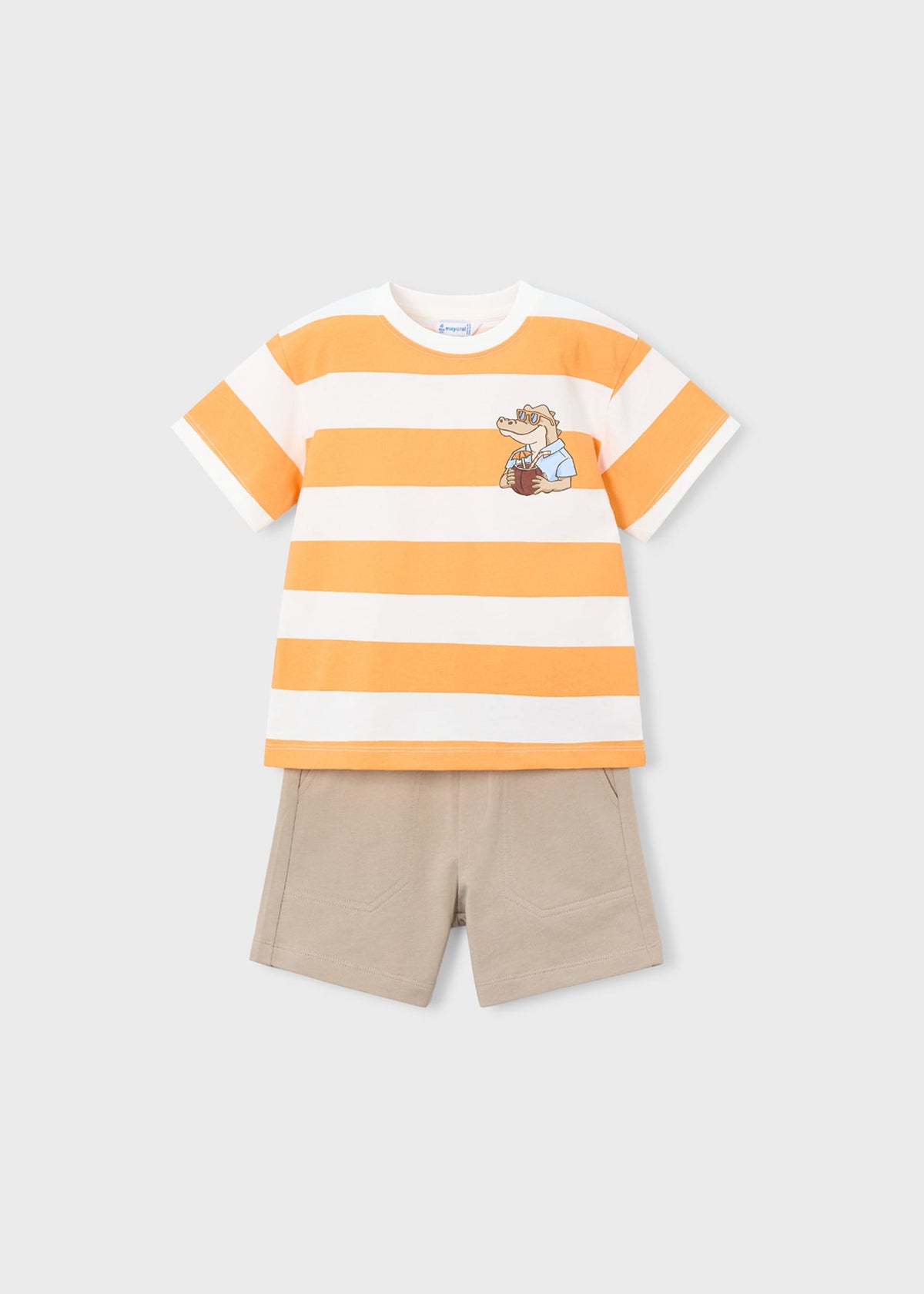 Set aus gestreifter Hose und T-Shirt für Jungen