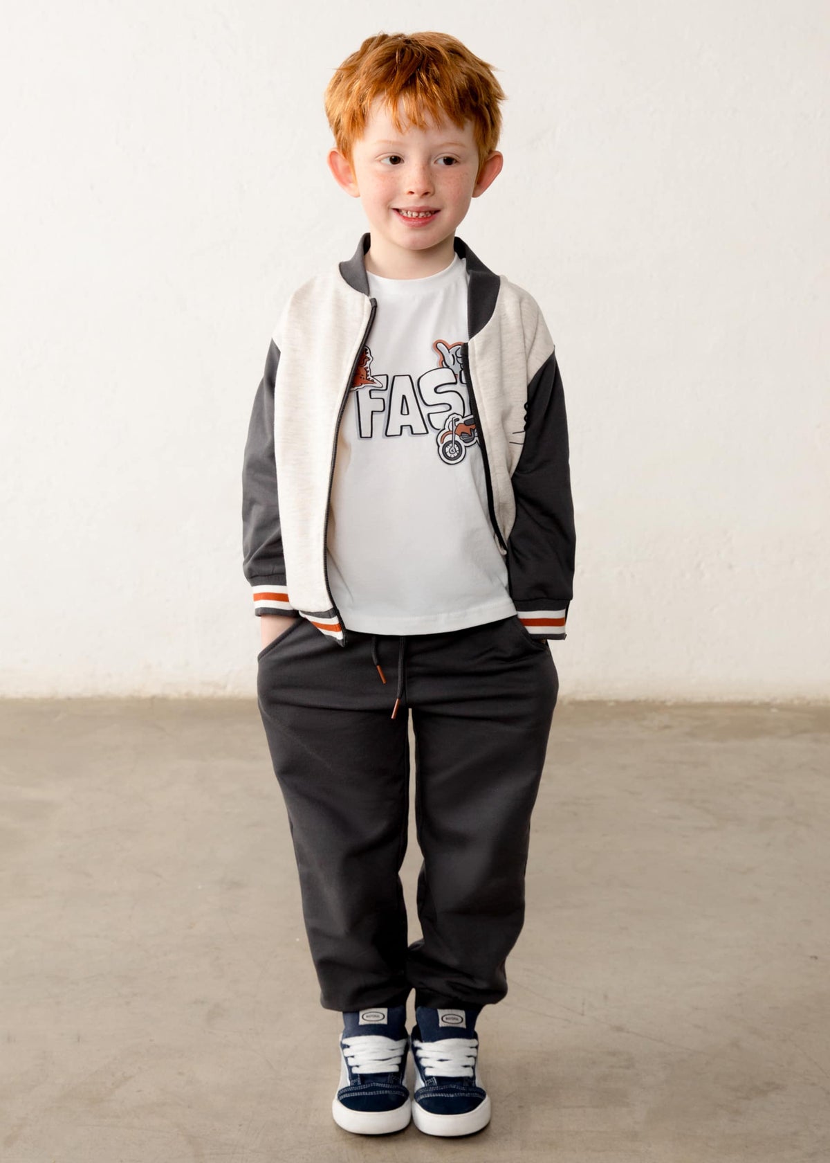 Boys' tracksuit with bomber jacket