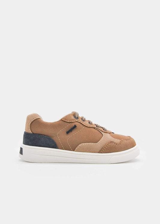 Boys' trainers