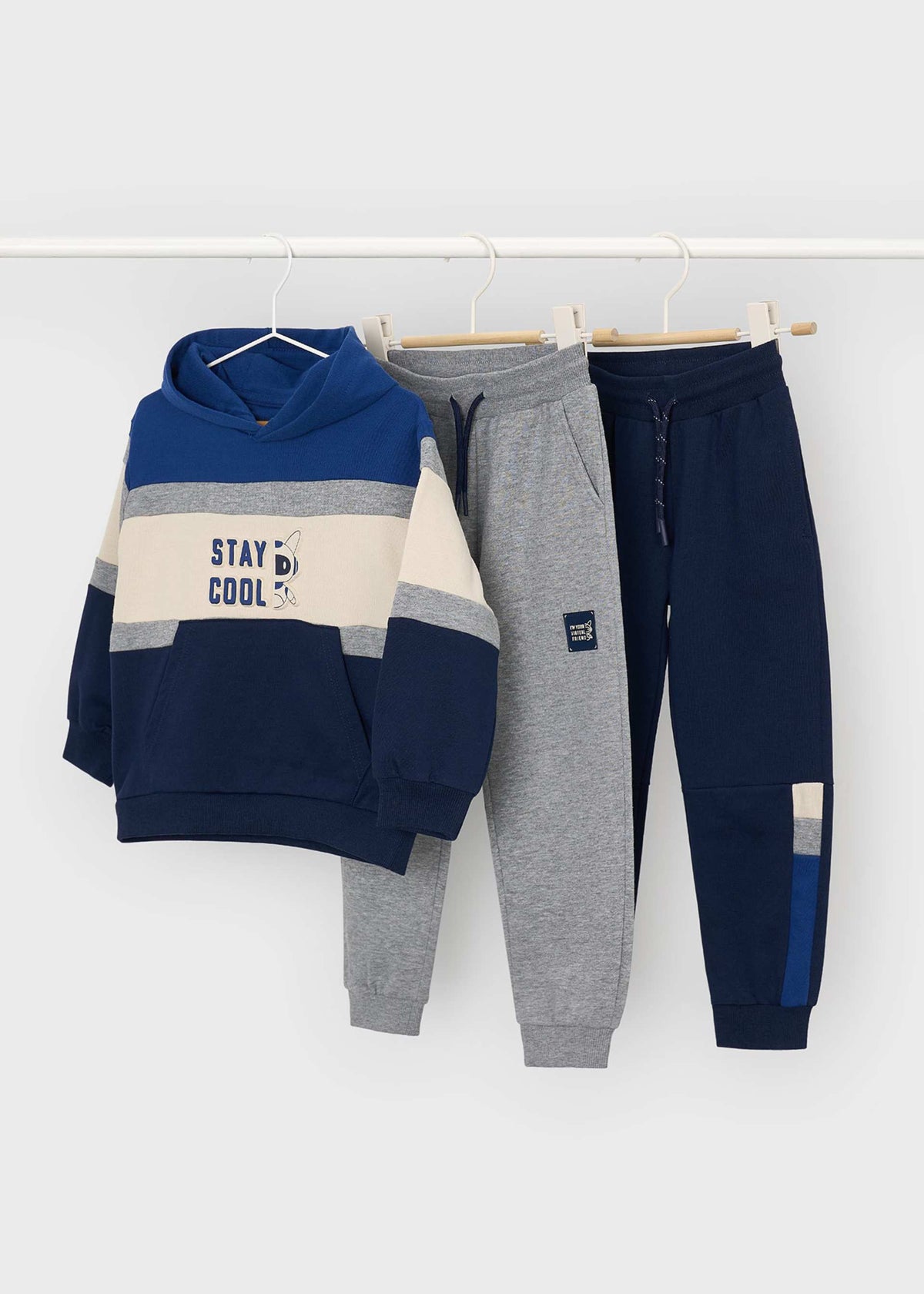 Boys' two-piece tracksuit