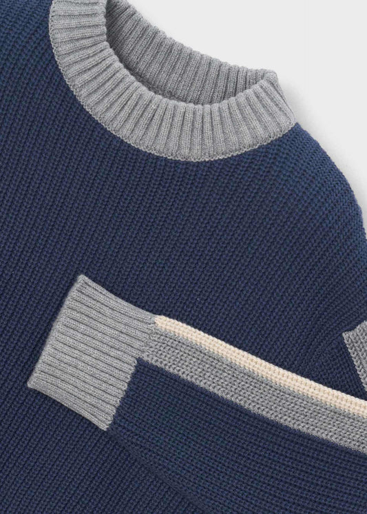 Contrast-coloured jumper for boys
