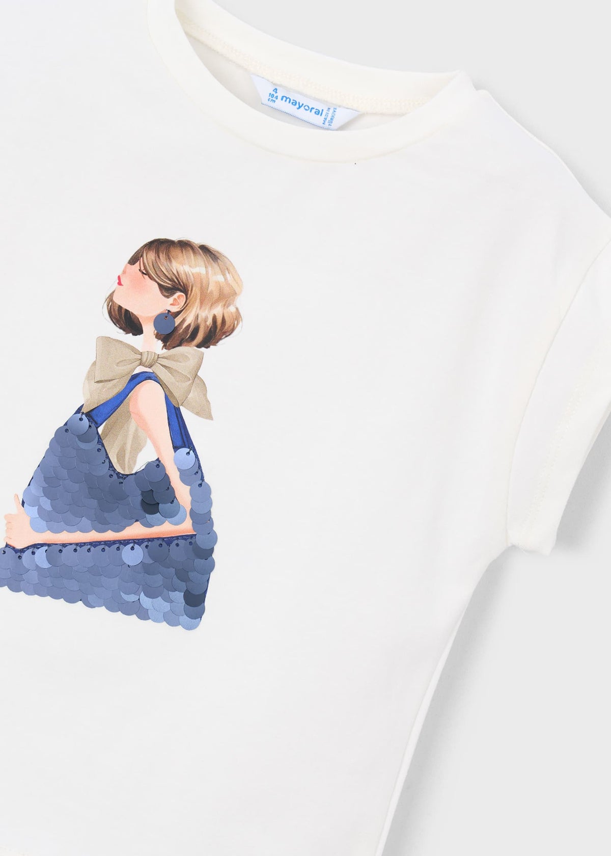 Doll print t-shirt girl
