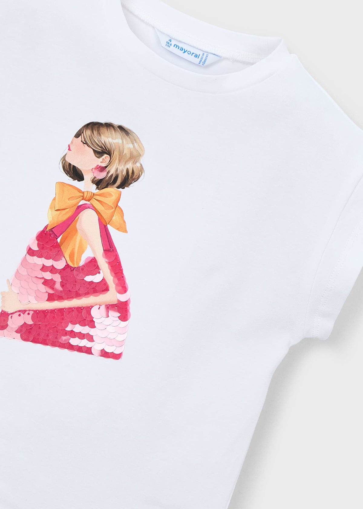 Doll print t-shirt girl