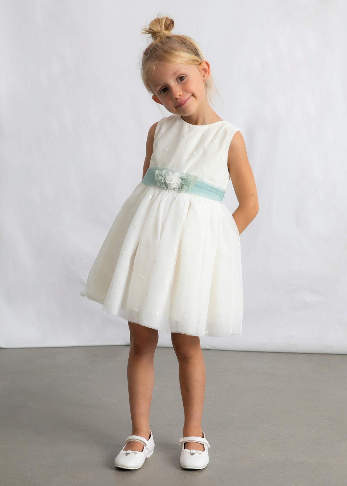 Embroidered formal tulle dress girl