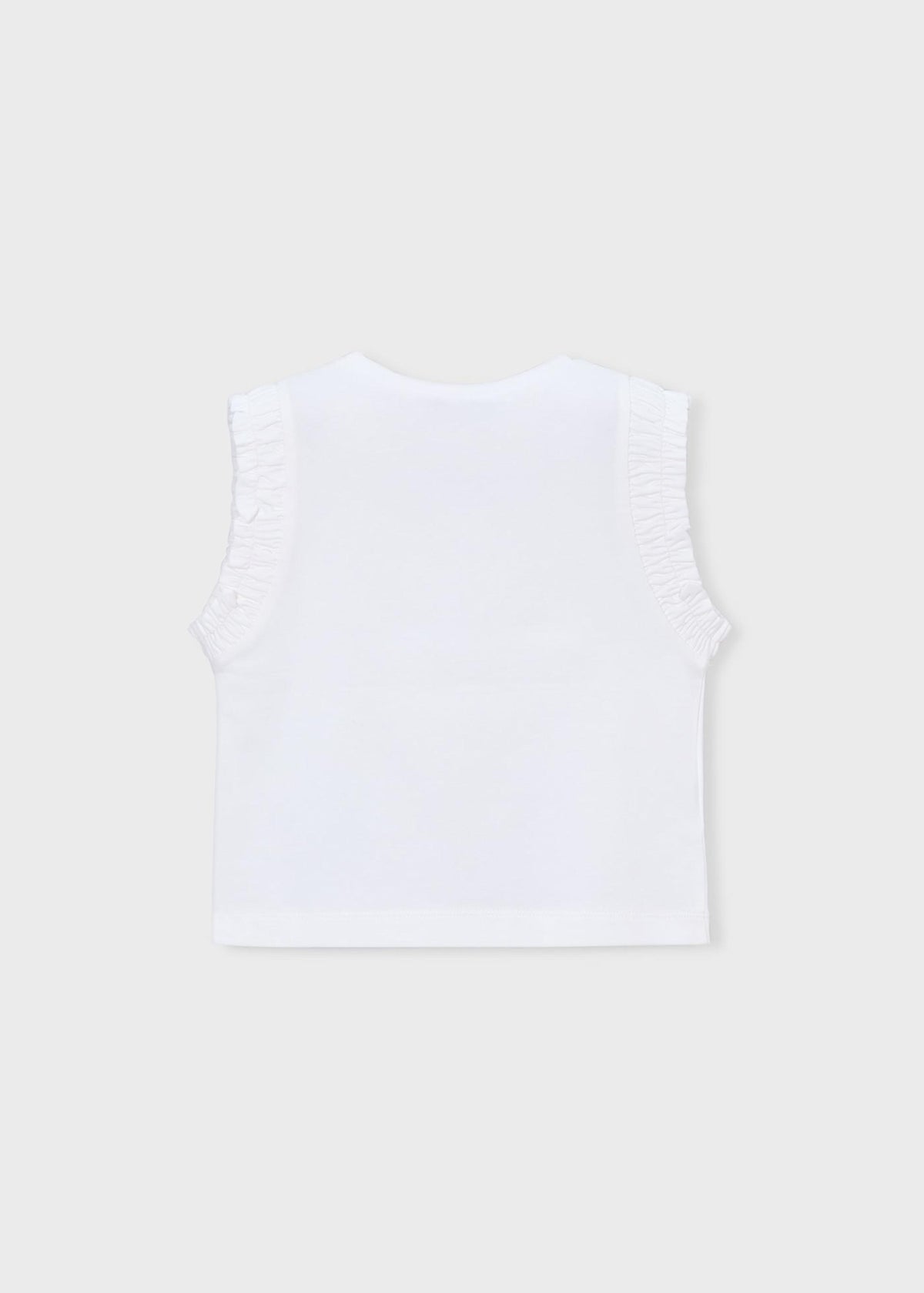 Mädchen im Blumen-T-Shirt