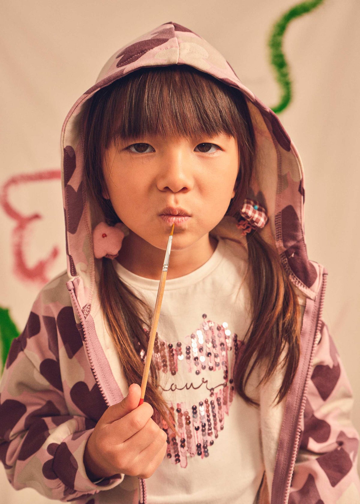 Girl screen print t-shirt