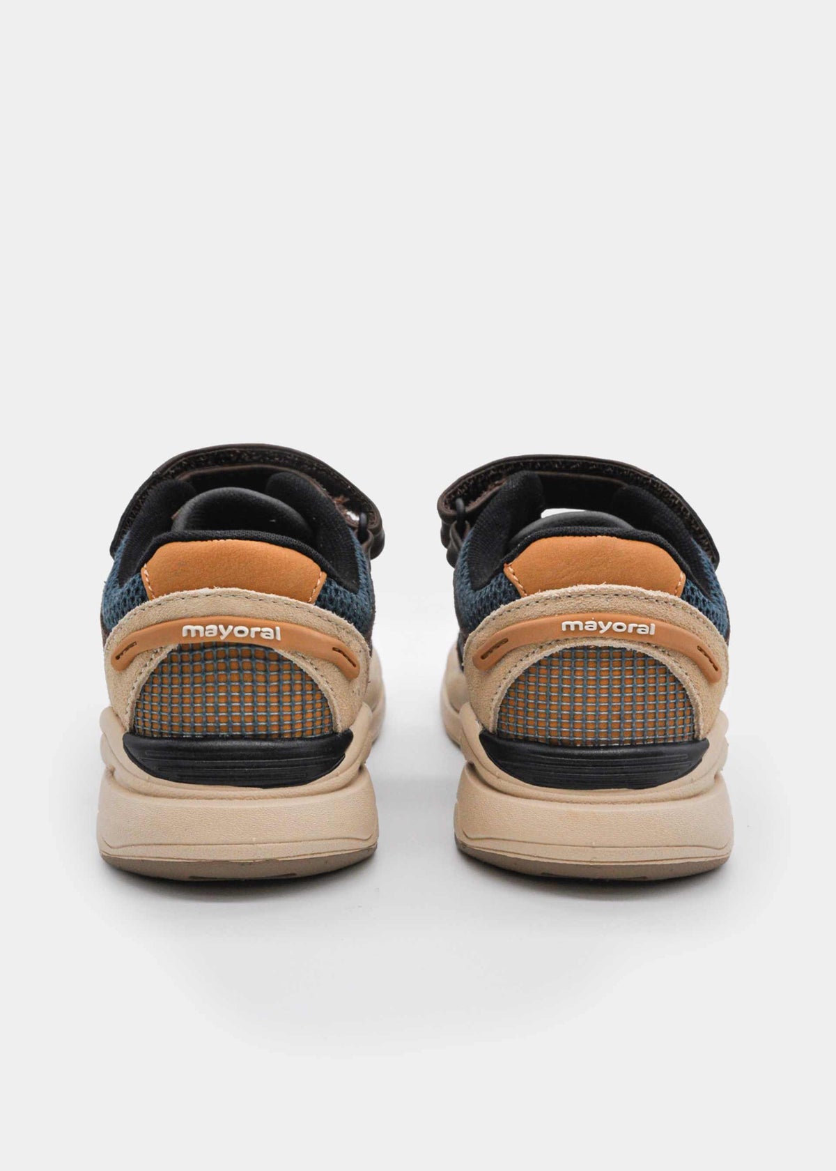 Sneakers boy