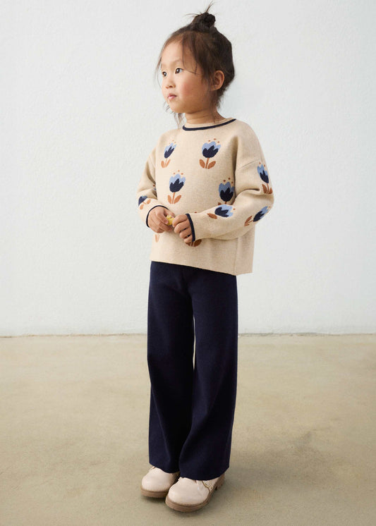 Girl trousers and jumper set