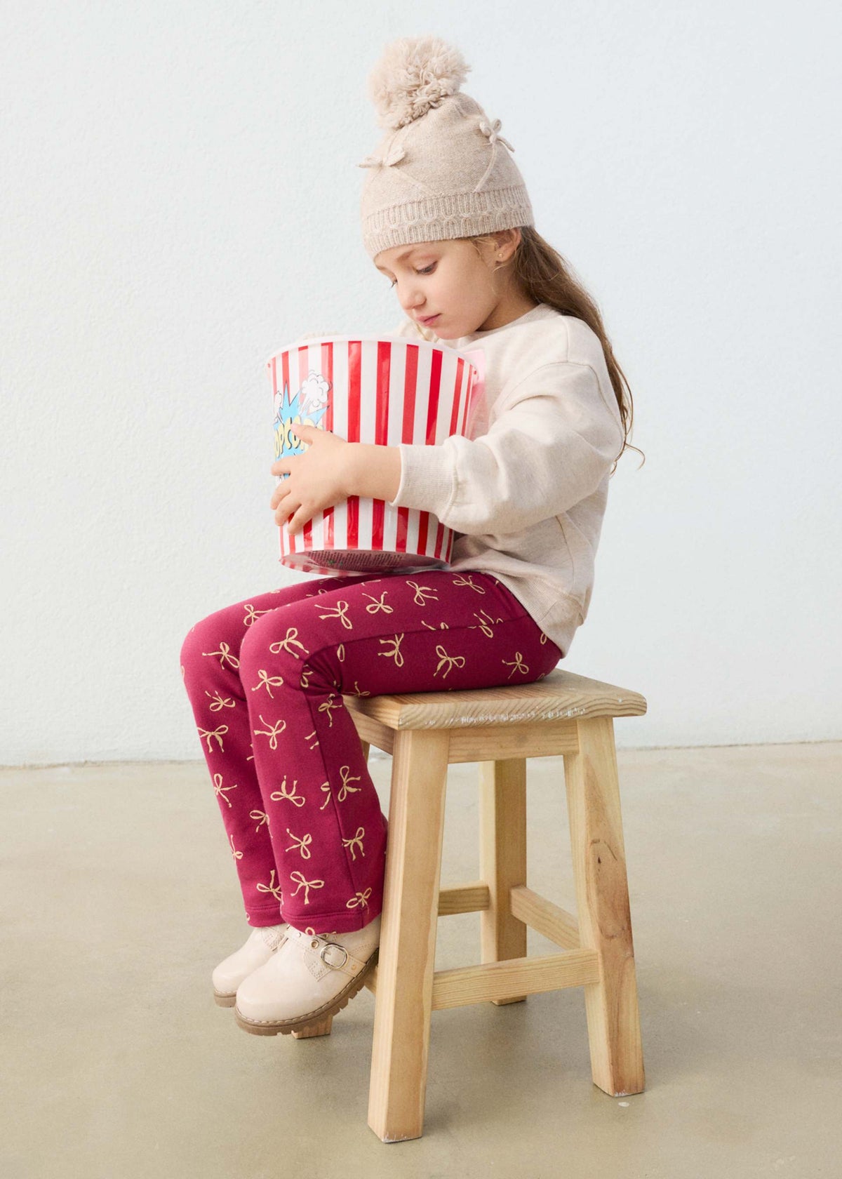 Girls' leggings and sweatshirt set
