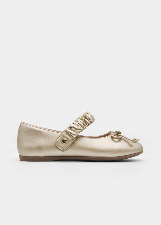 Girls' Mary Janes with a bow