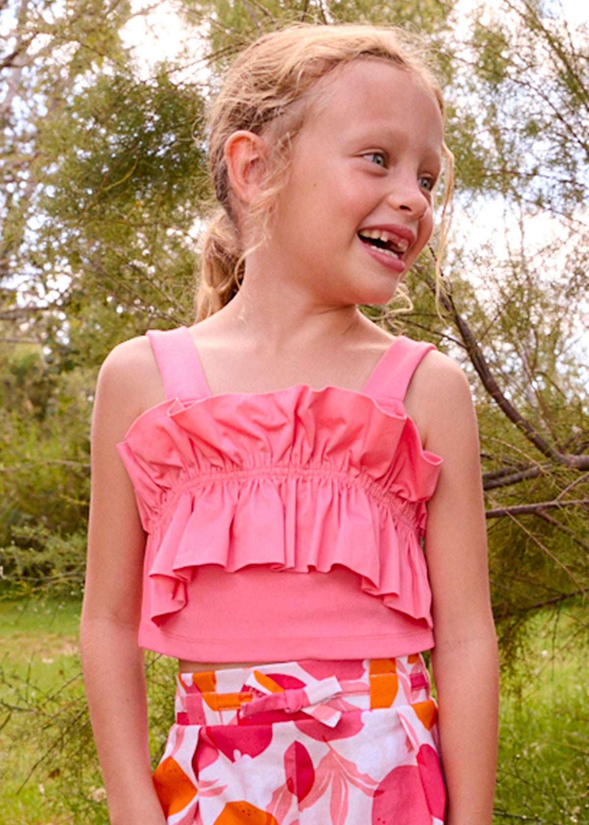 Girl's ruffled top