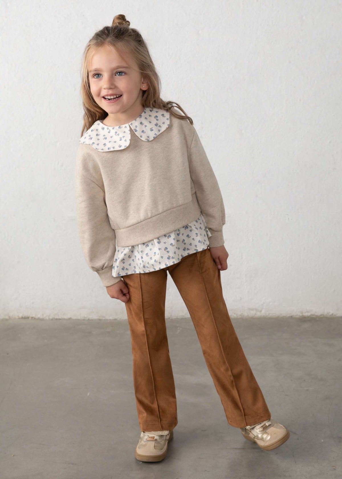 Set aus Leggings in Wildlederoptik und Bluse für Mädchen