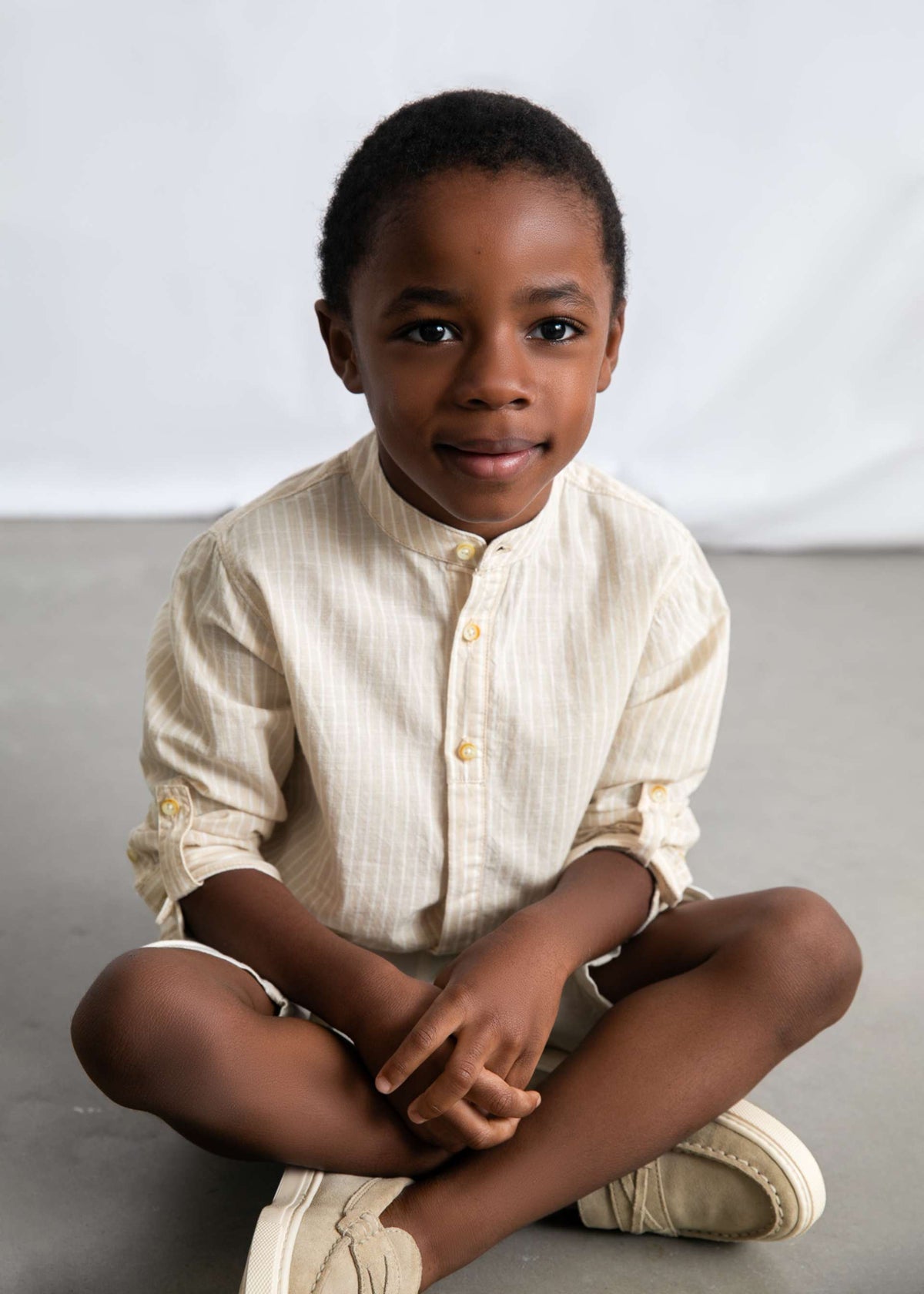 Long-sleeved linen shirt and Bermuda shorts set for boys