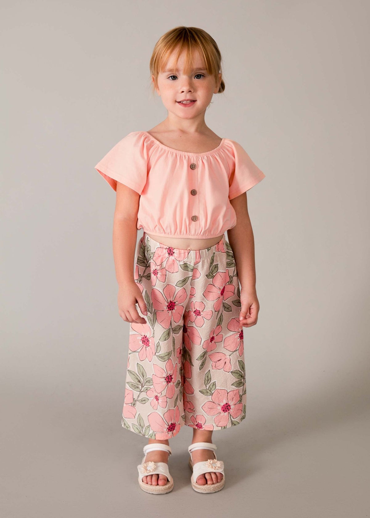 Set aus bedruckter langer Hose und Oberteil für Mädchen