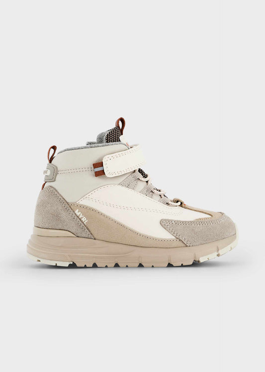 Sneakers boy