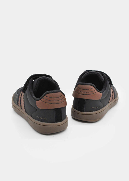 Sneakers boy