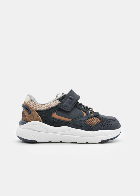 Sneakers boy