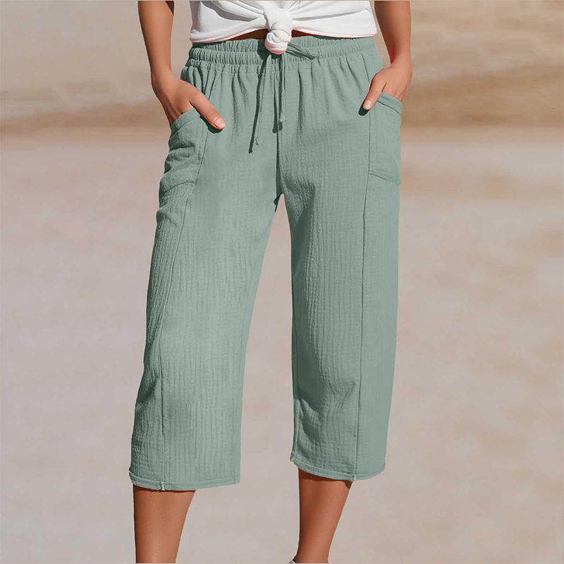 Einfarbige Shorts aus Baumwoll-Leinen-Mix mit Falten für Damen