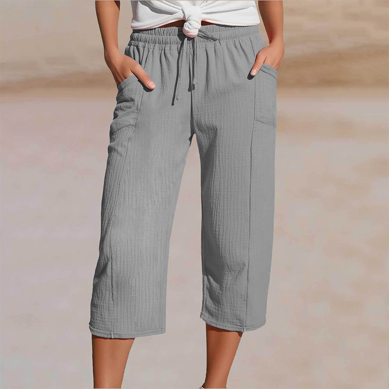 Einfarbige Shorts aus Baumwoll-Leinen-Mix mit Falten für Damen