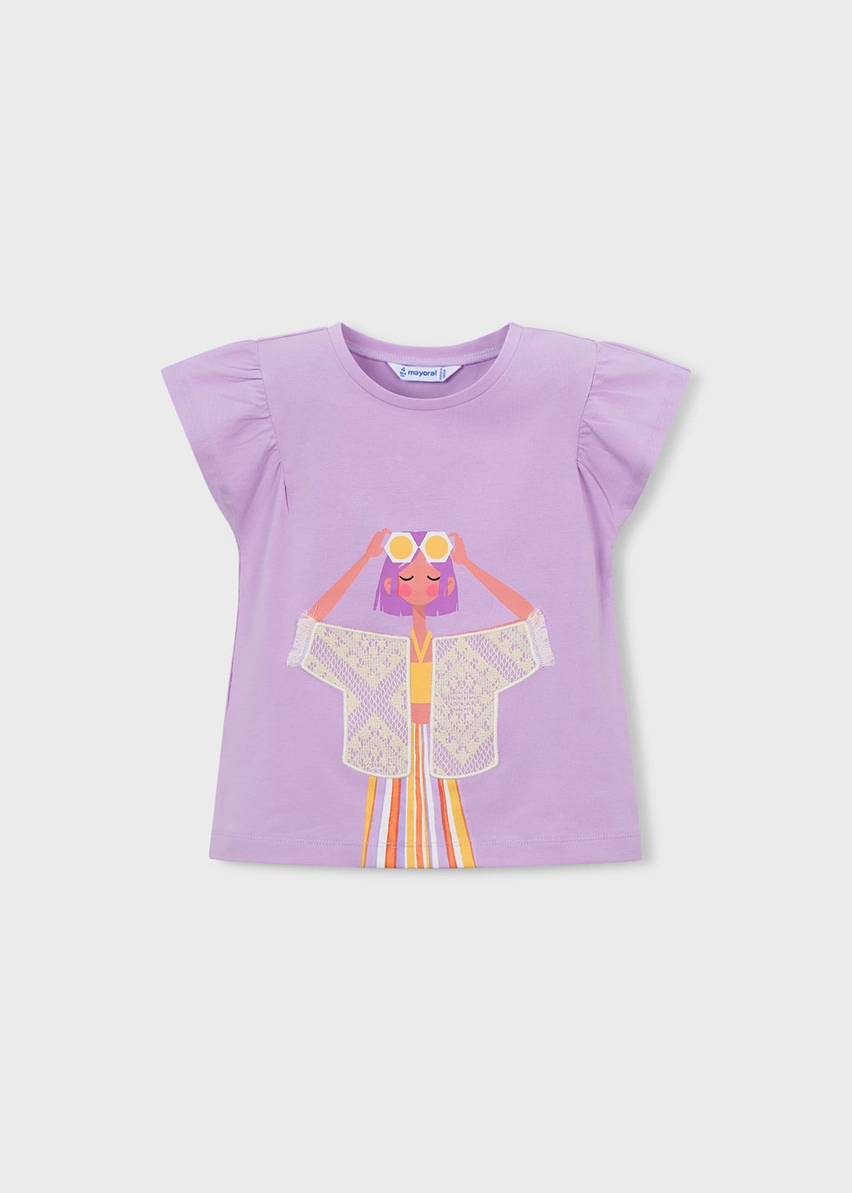 T-shirt girl