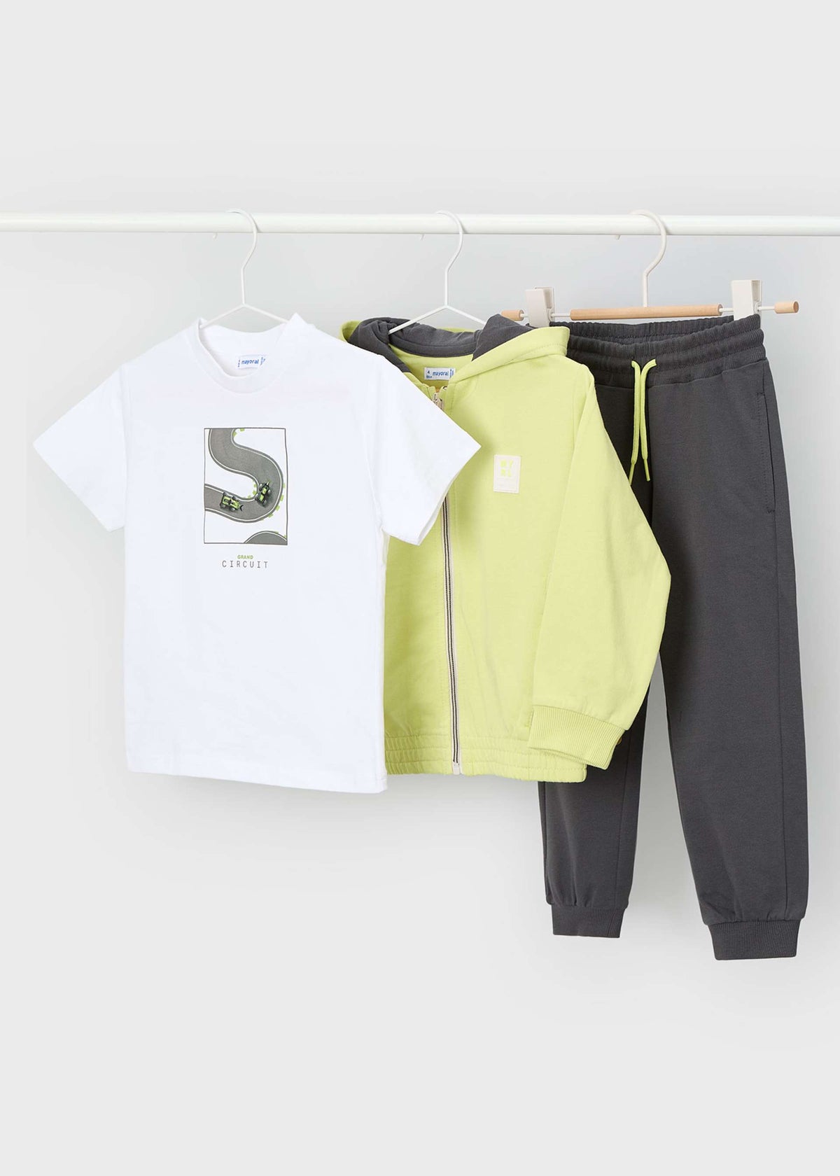 Tracksuit with T-shirt for children